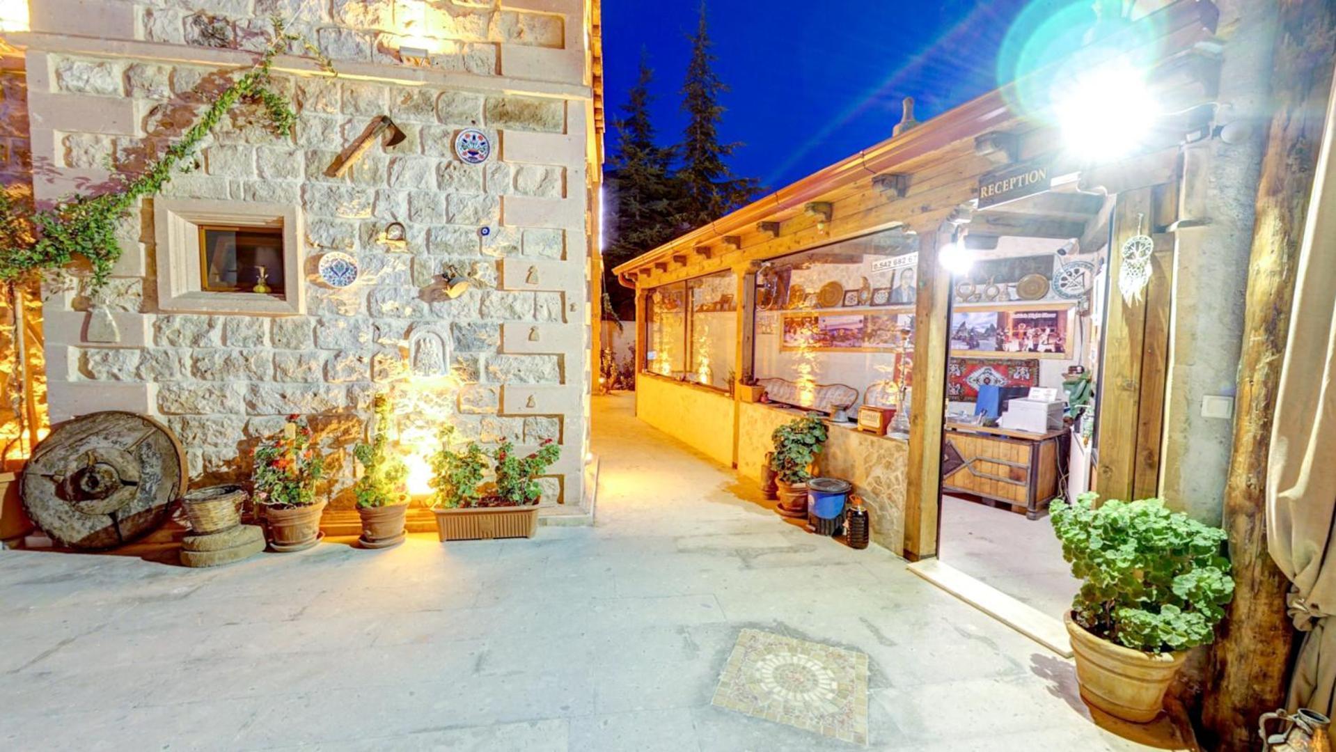 לינה וארוחת בוקר Avanos Atax Cave House מראה חיצוני תמונה