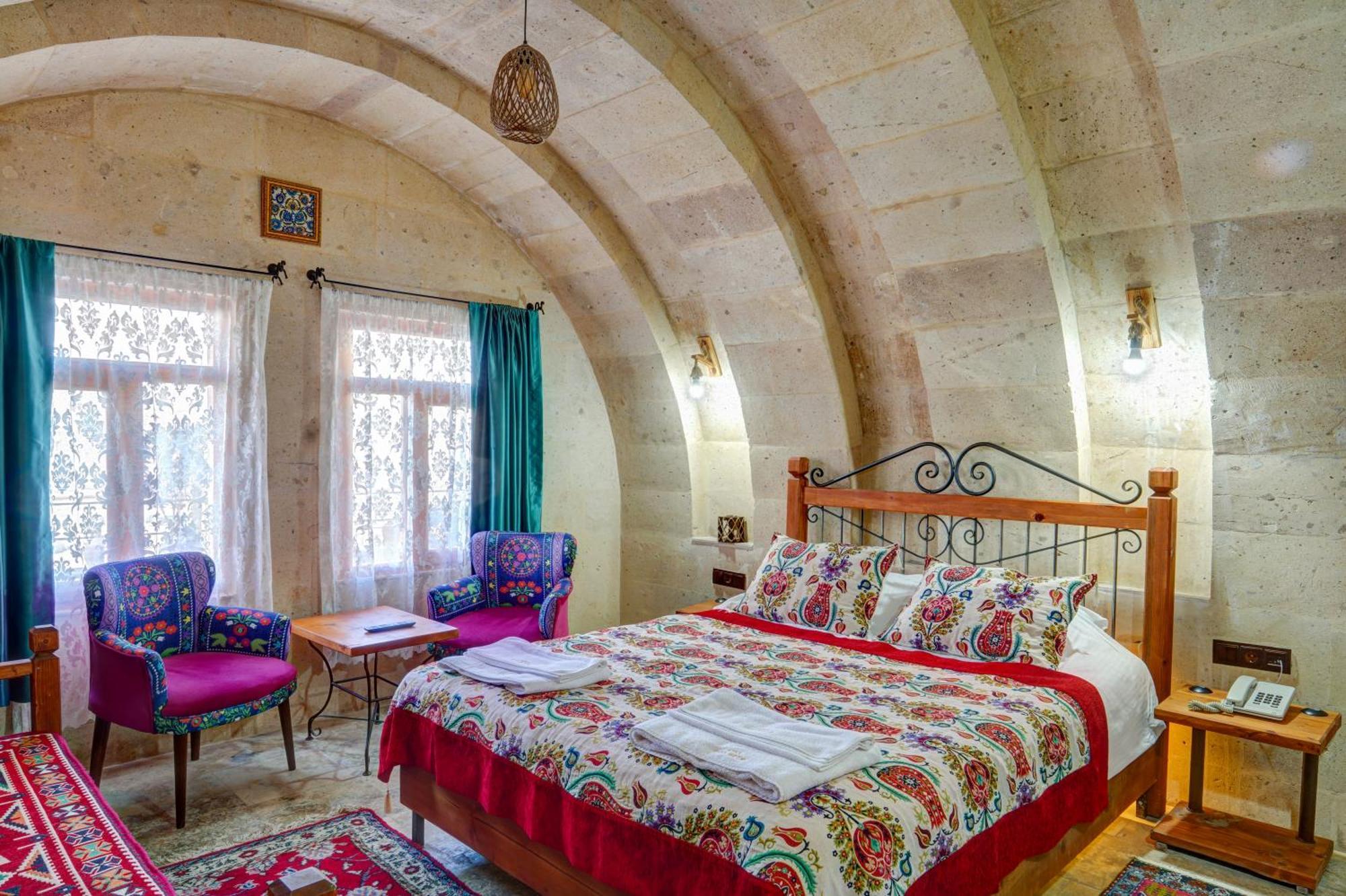 לינה וארוחת בוקר Avanos Atax Cave House מראה חיצוני תמונה